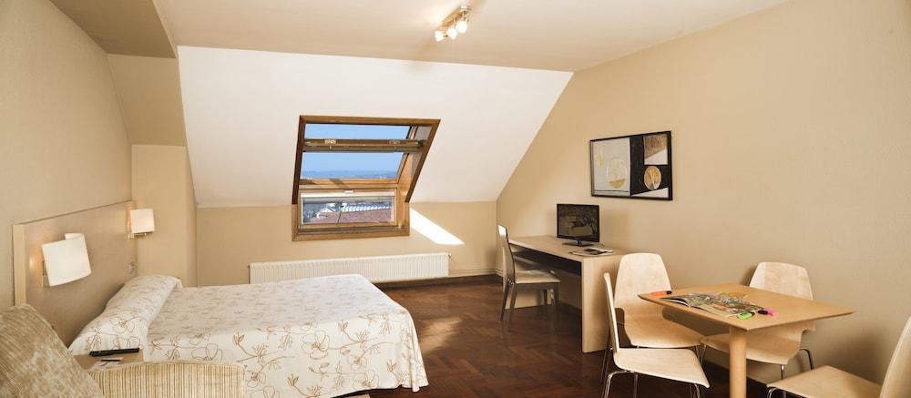 Portazgo Apartamentos Residencia A Coruna Ngoại thất bức ảnh